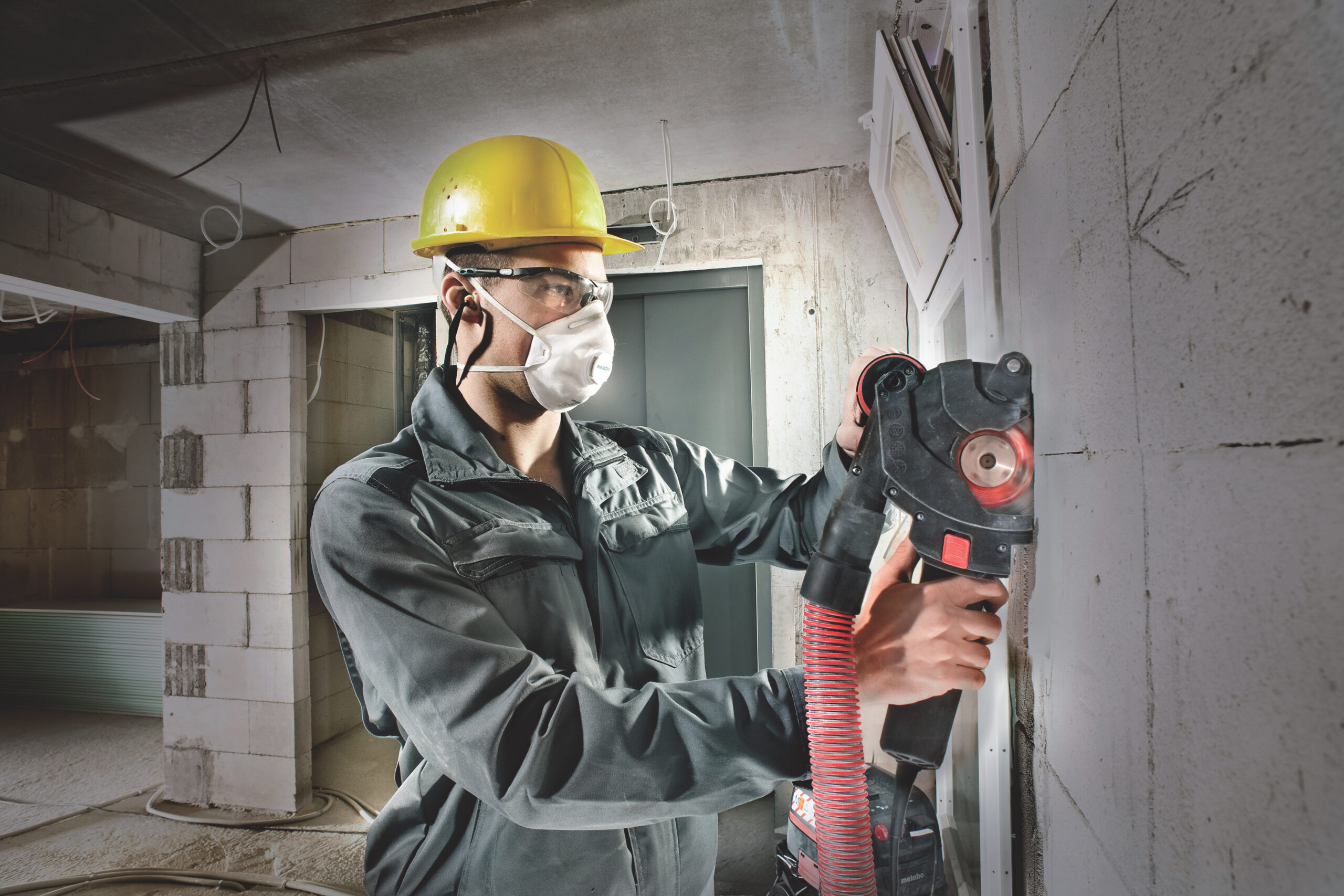 Hilti 110v Angle Grinder with Dust Hood