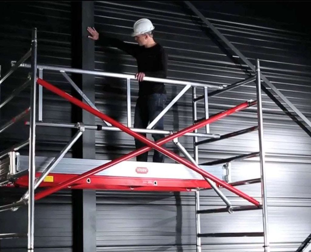 1.8m x 0.8m x 10.7m Guardrail Height AGR Altrex Alloy Tower