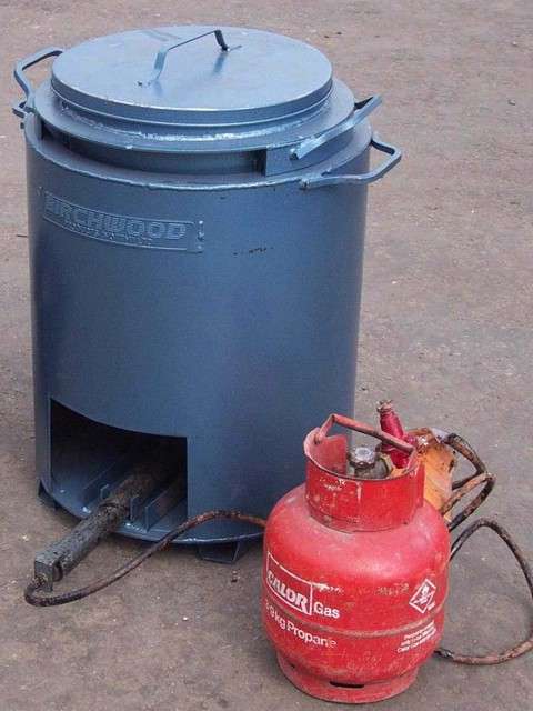 Small Tar Boiler c/w Burner