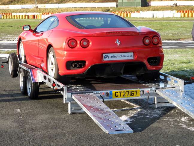 Car Transporter / Trailer