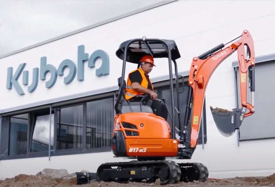 KUBOTA U17-3A in use 3